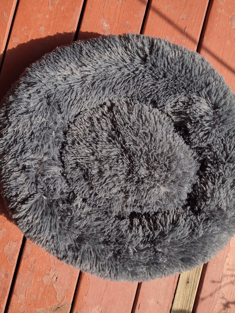 Whiskers & Friends Cat Beds for Indoor Cats, Fluffy Calming Donut Cat Bed